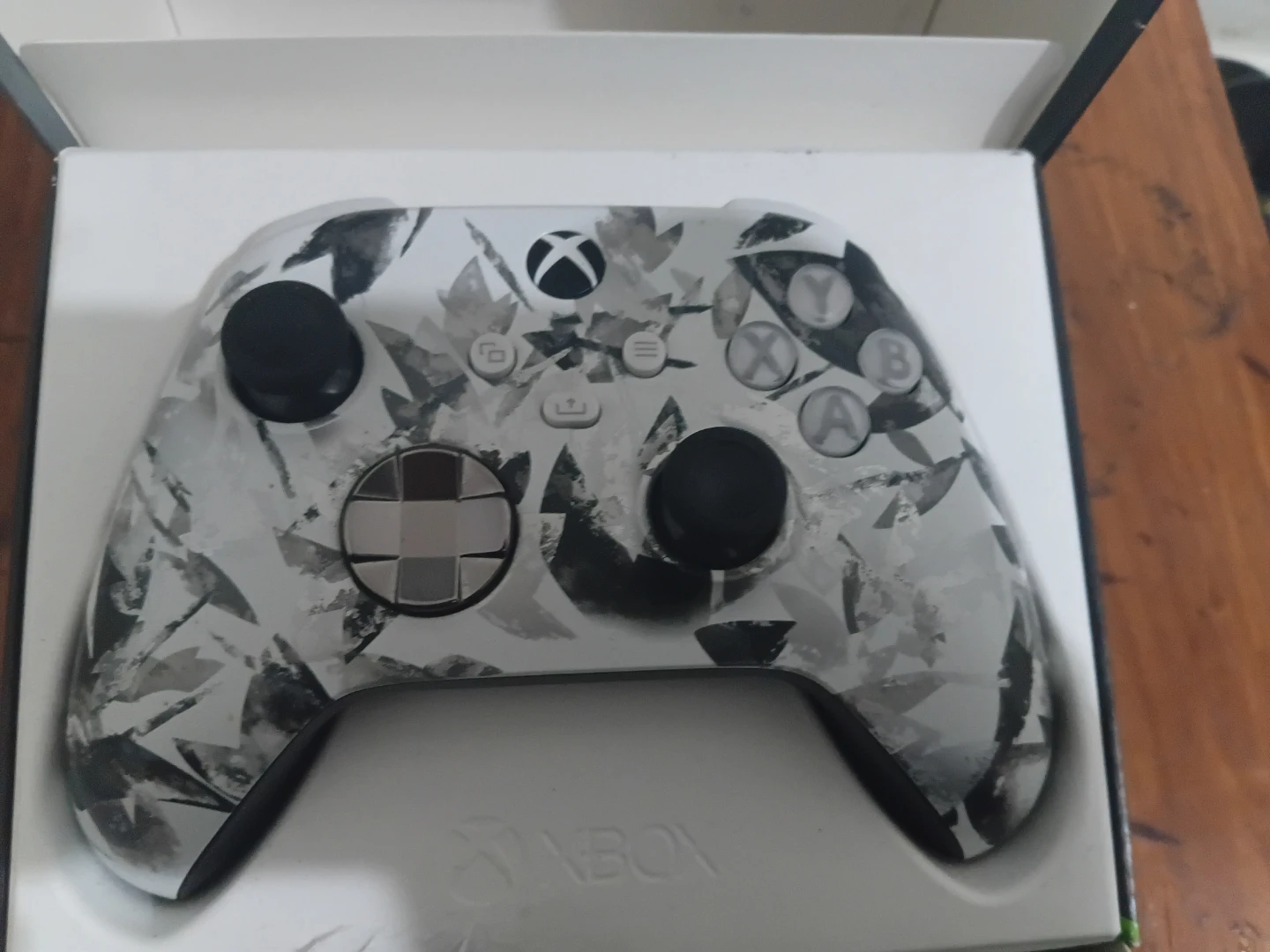 Xbox Wireless Controller - White/Black Camo - photo 2