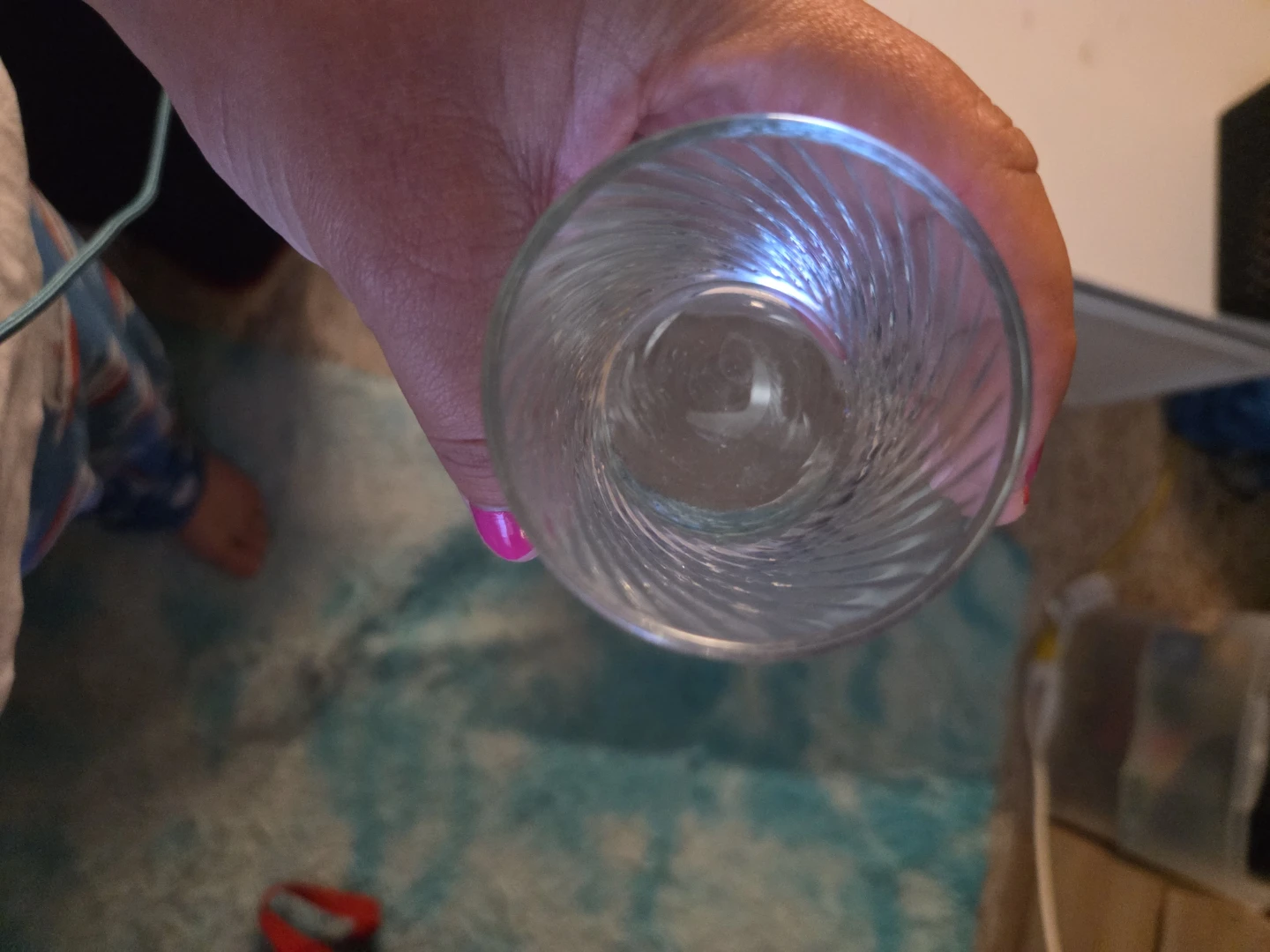 Clear Swirl Glass Tumbler - photo 2