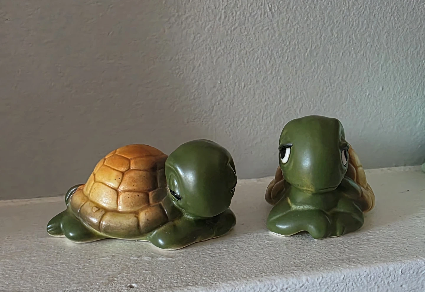 Vintage Turtle Salt and Pepper Shakers - photo 3