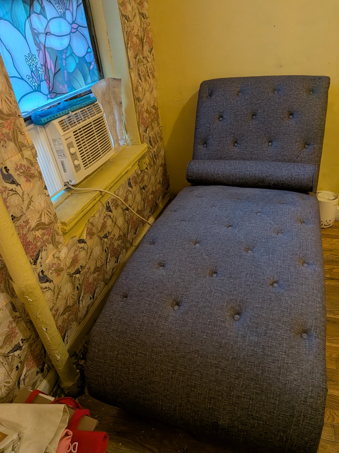 Tufted Chaise Lounge Chair - photo 3