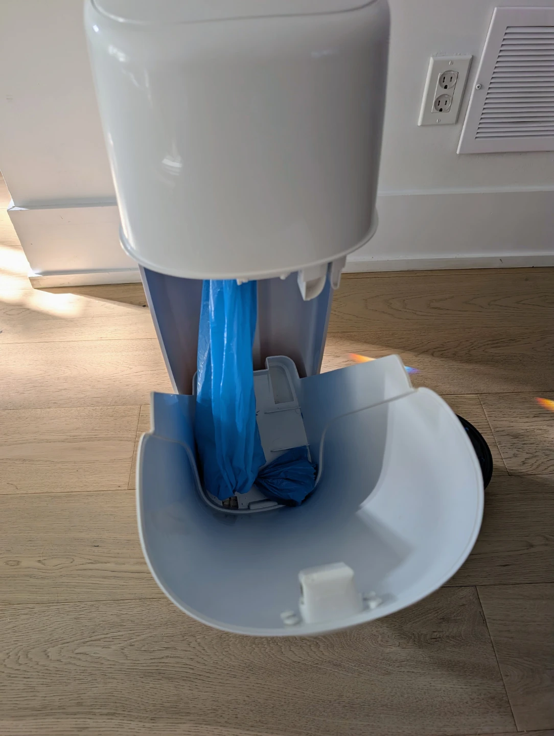 Diaper Genie Complete + over 2 refills + carbon filter - photo 5