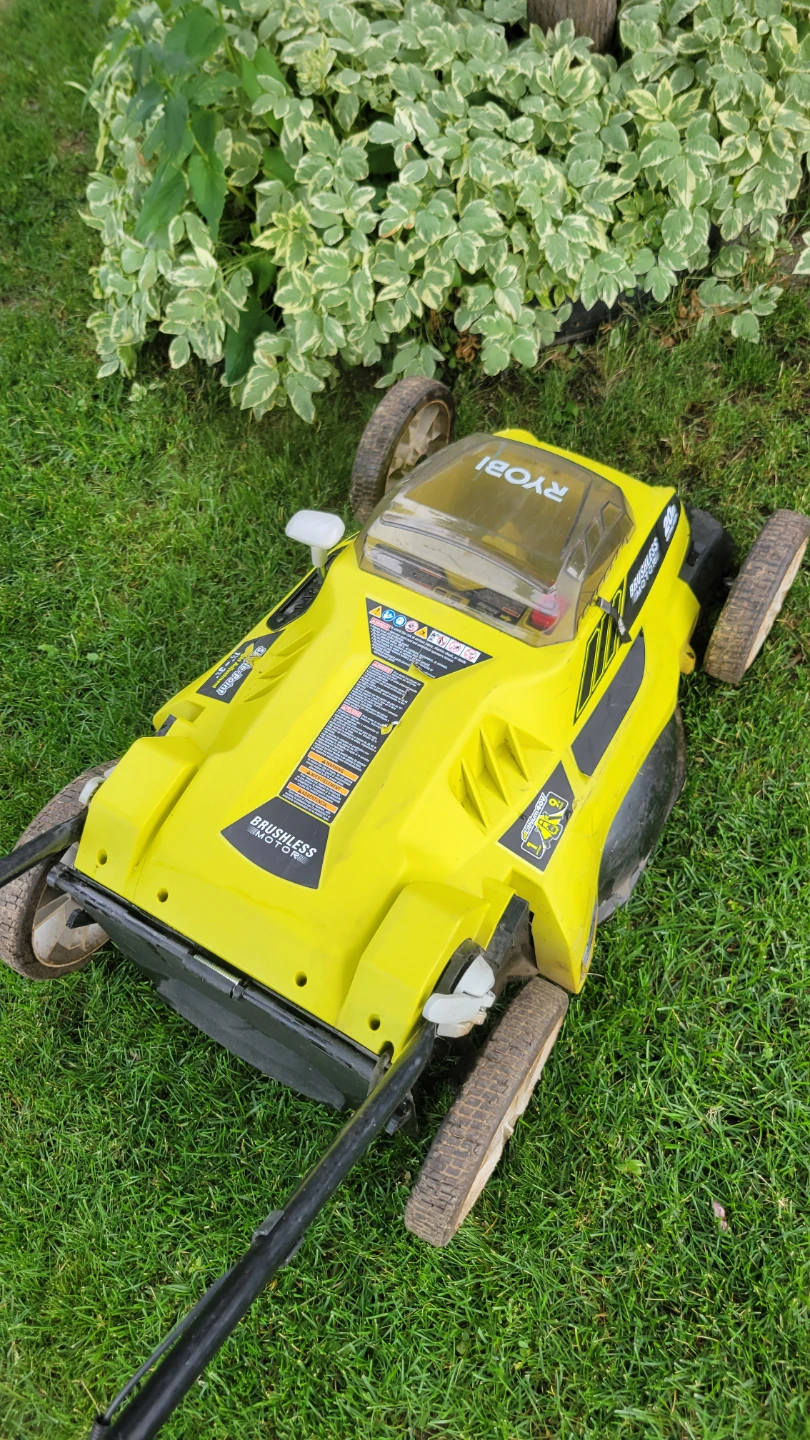 40V Ryobi 20" Cordless LawnMower-AS IS - photo 3