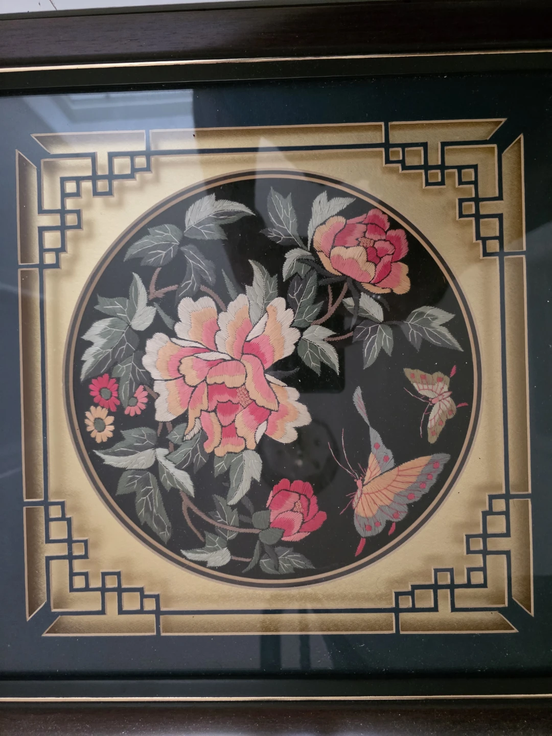 Vintage Chinese Silk Embroidery Framed Art - Oriental Wall Decor - photo 2