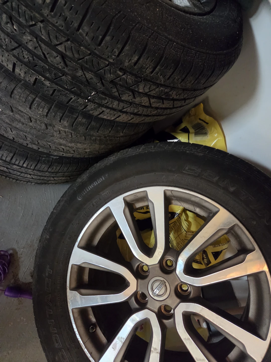 Nissan OEM Alloy Wheel with Continental Tire - photo 4