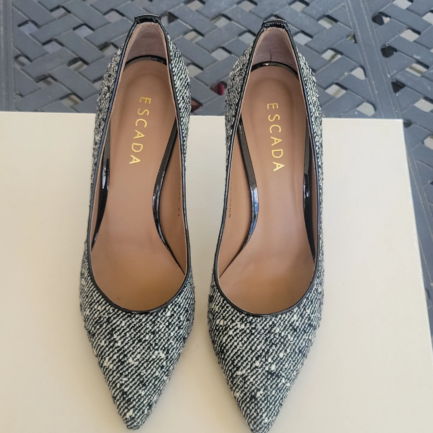 Escada Women's Tweed Pointed Toe Heels Size 41 - photo 2