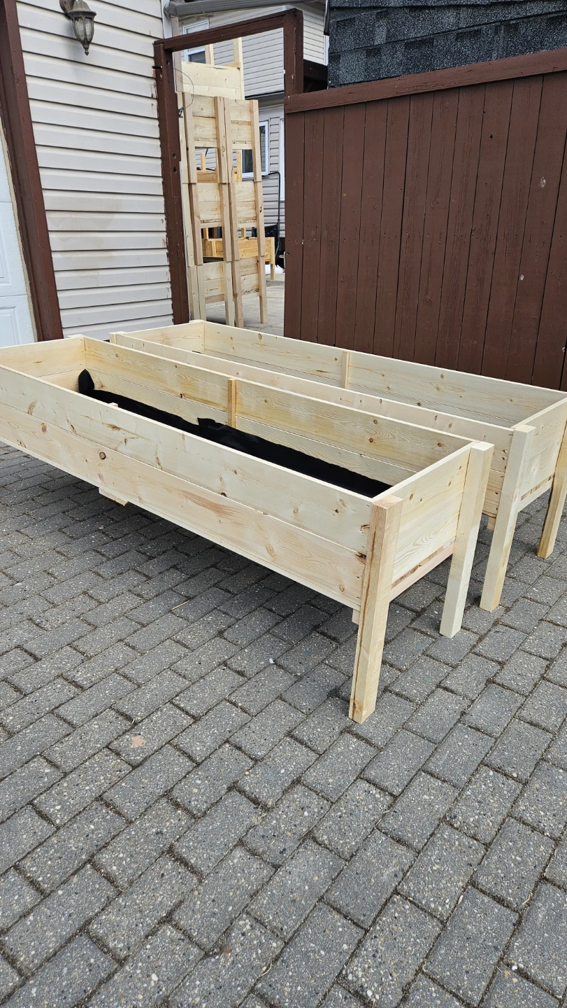 Raised Planter Boxes made with Canadian untreated spruce wood - photo 4