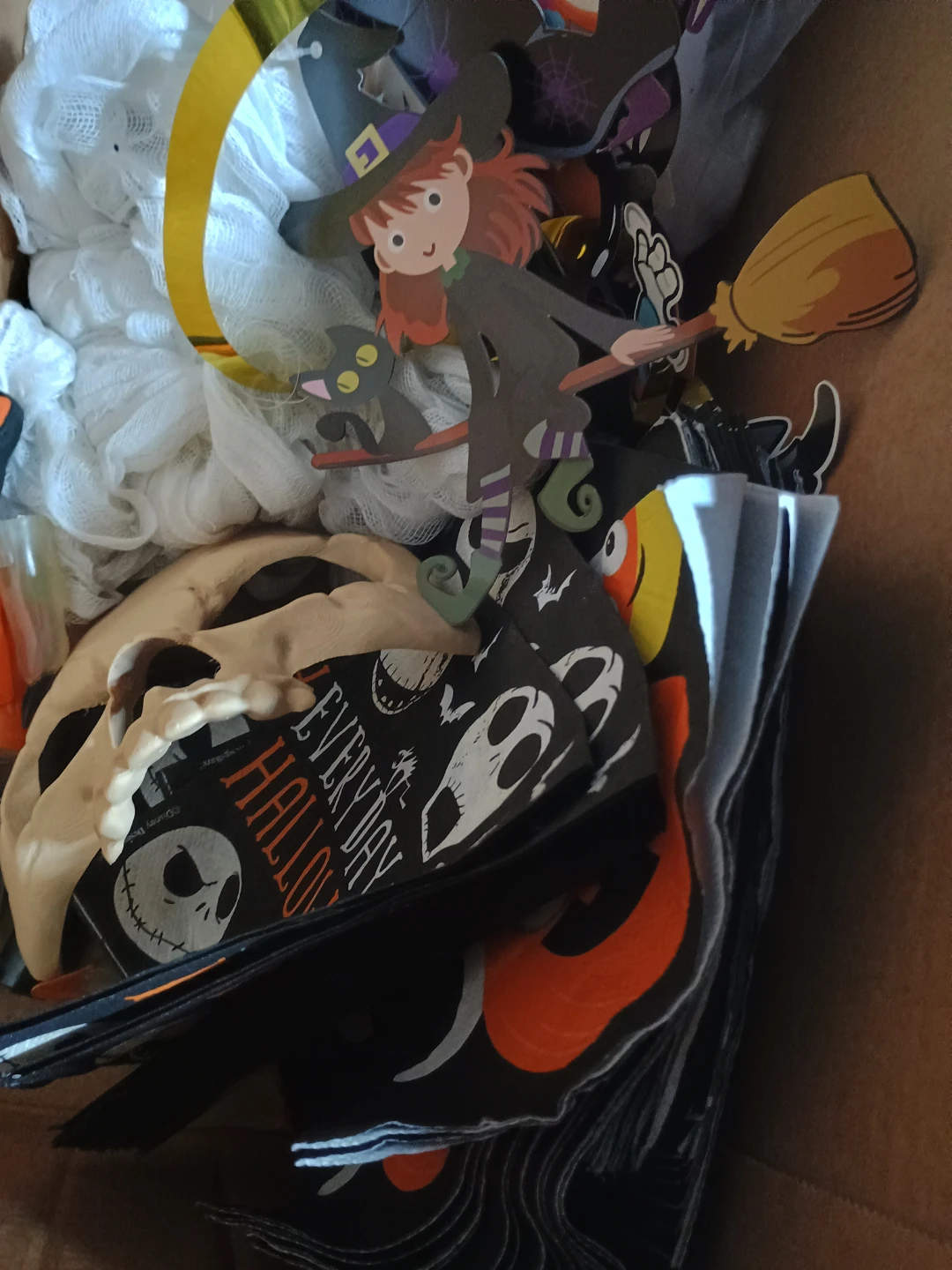 Lot of Halloween Party Items - photo 2