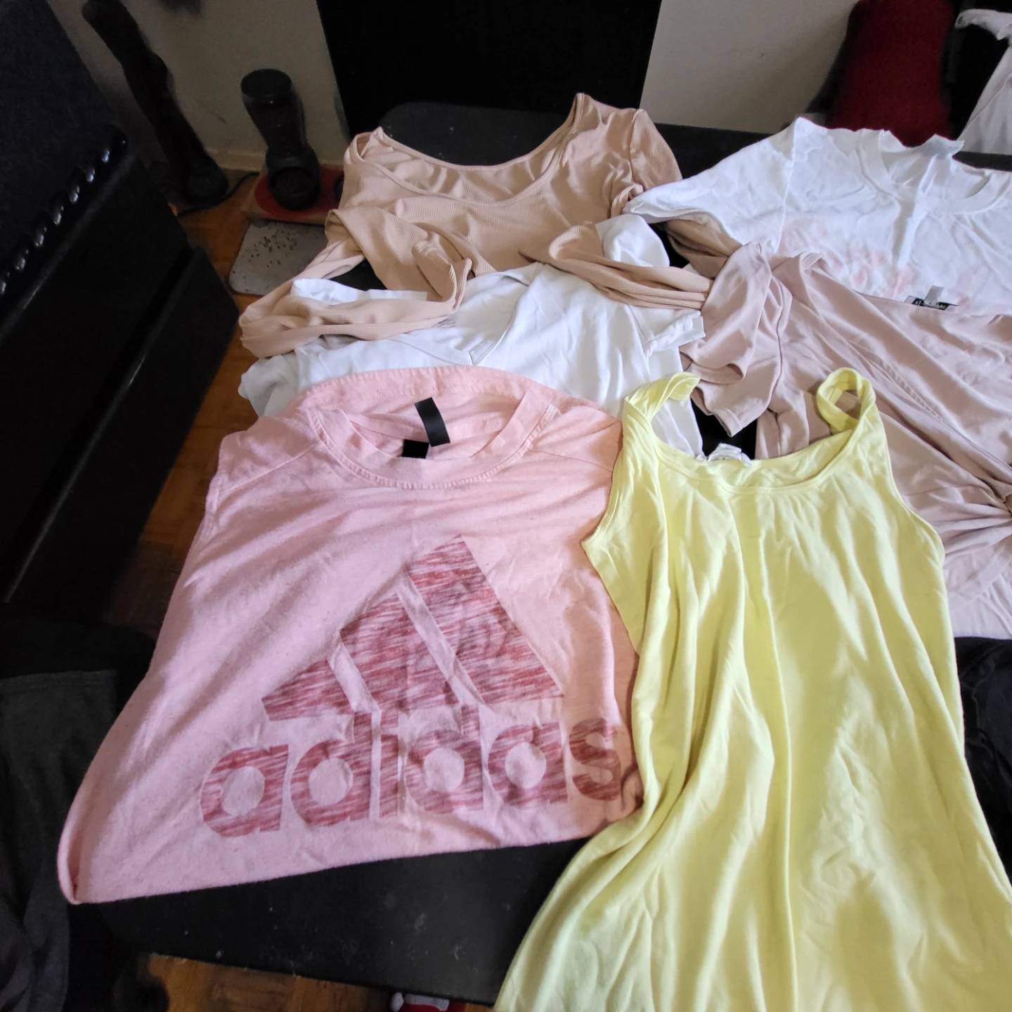 Assorted 7pc Women's Tops Bundle Sz Large - photo 3