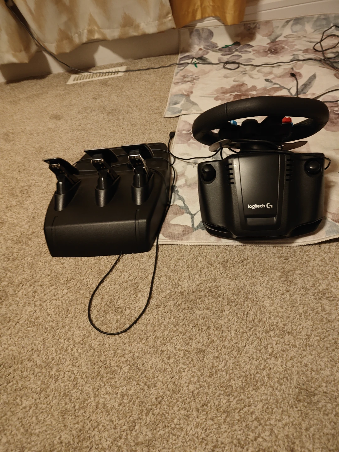 Logitech G29 Driving Force Racing Wheel & Pedals - photo 3