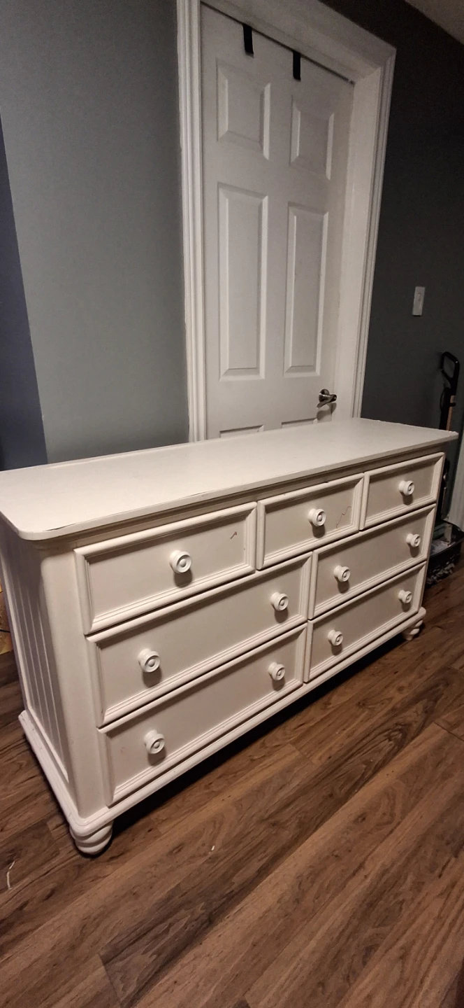 White Dresser with Mirror
