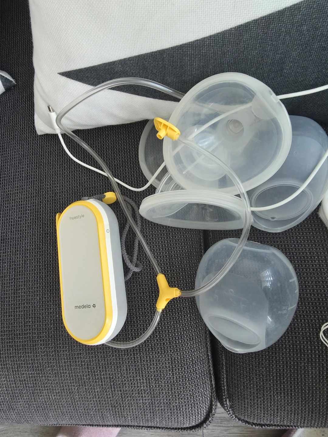 Medala freestyle breast pump