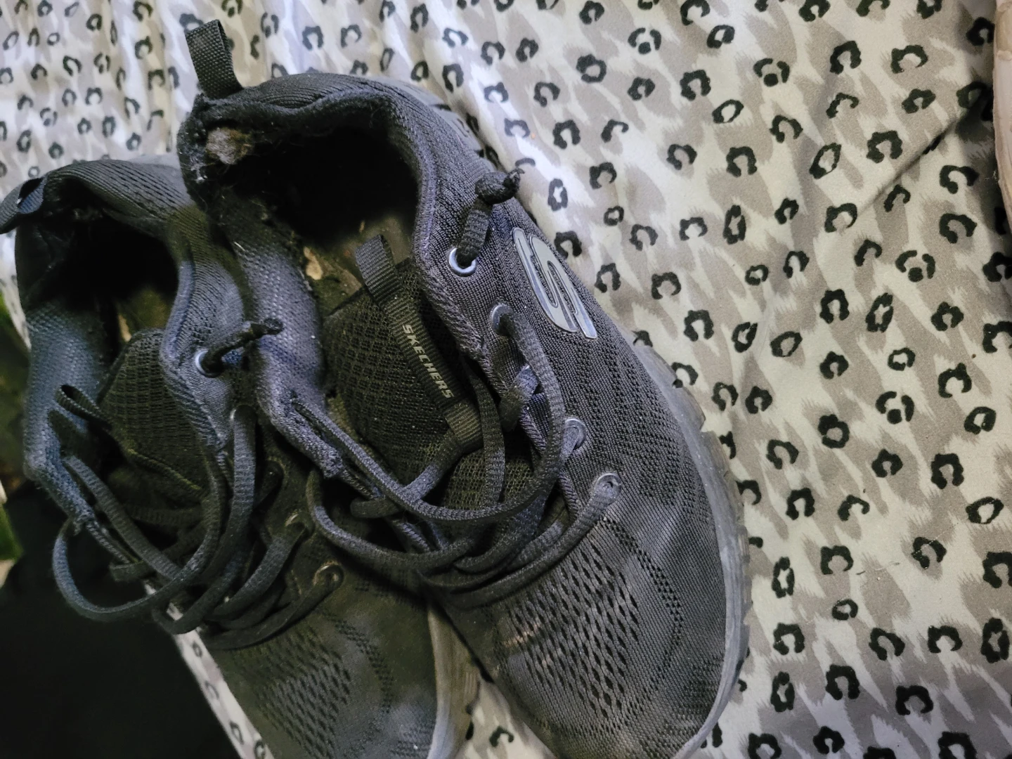 Skechers Black Running Shoes - Women's Size 7.5 - photo 3