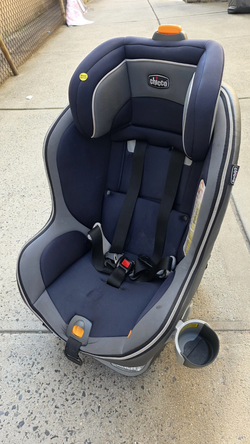 Chicco NextFit Zip Convertible Car Seat - photo 4