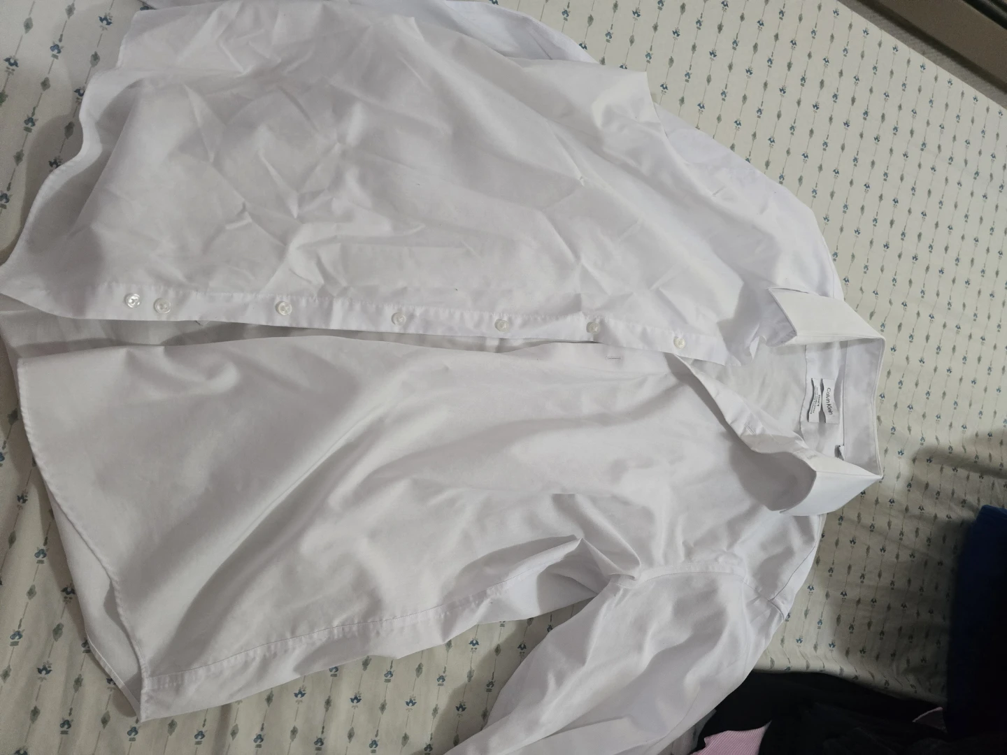 CALVIN KLEIN WHITE DRESS SHIRT