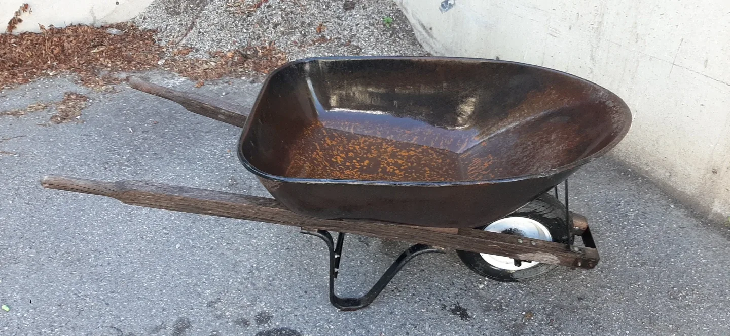 Large Size Wheelbarrow with Wooden Handles