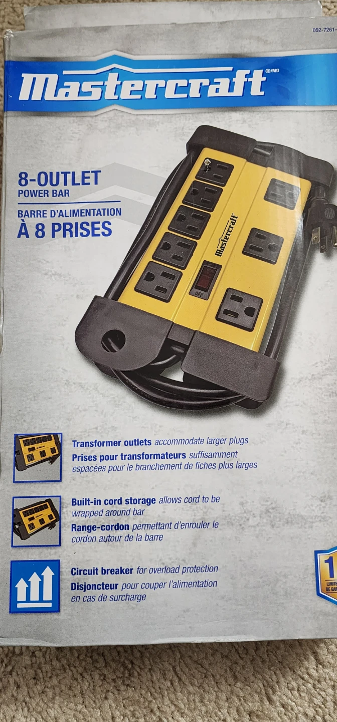 Mastercraft 8-Outlet Power Bar - photo 2
