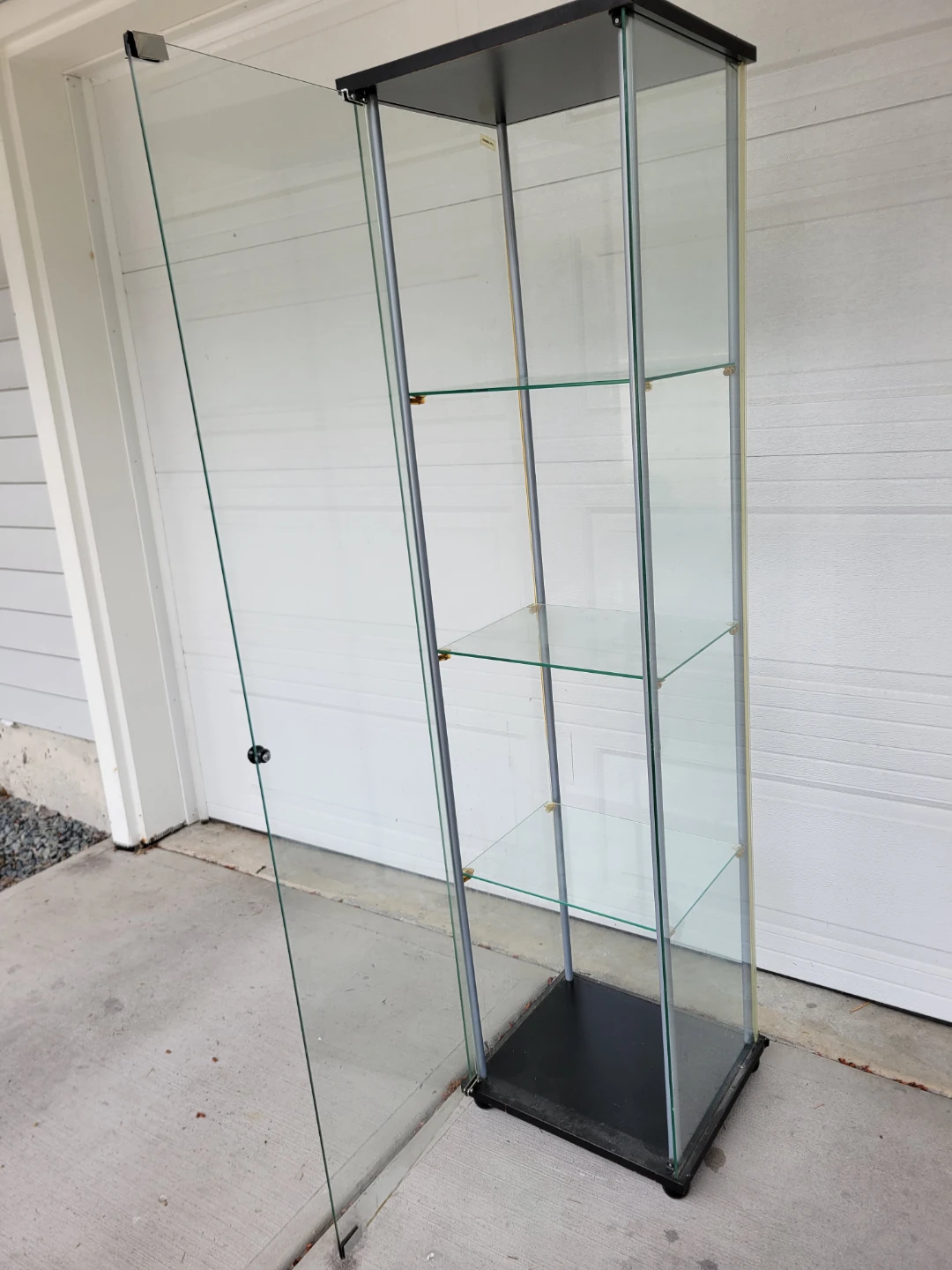 Very Nice Glass Display Cabinet. - photo 2