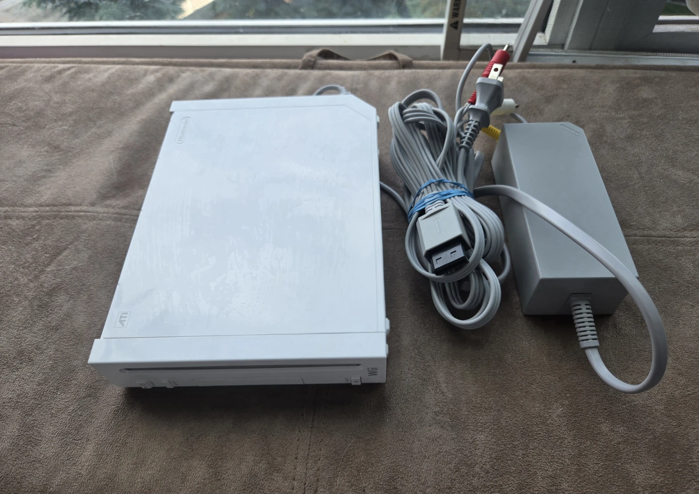 Nintendo Wii Console RVL-001 with Power Adapter and AV Cable
