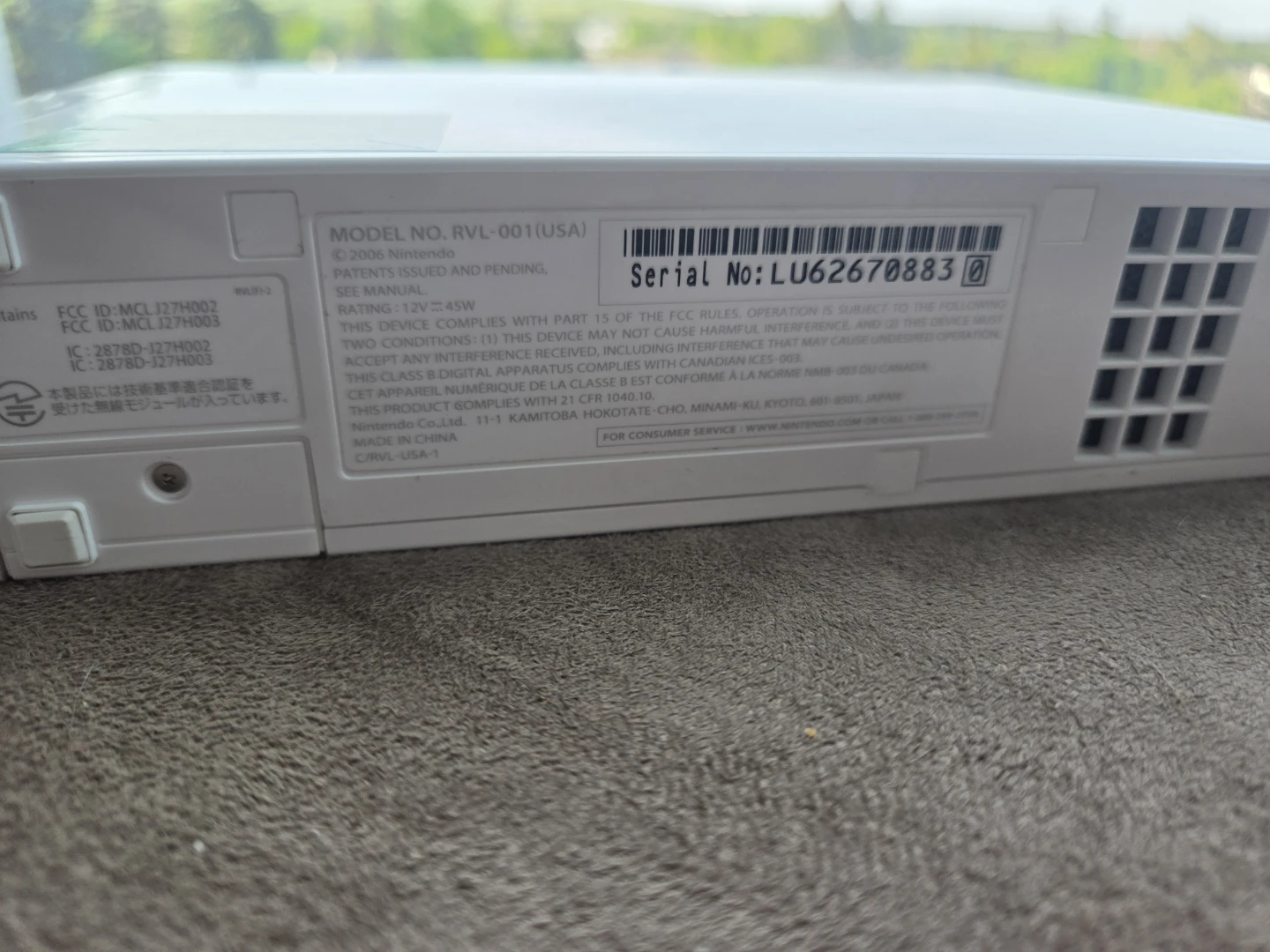 Nintendo Wii Console RVL-001 with Power Adapter and AV Cable - photo 3