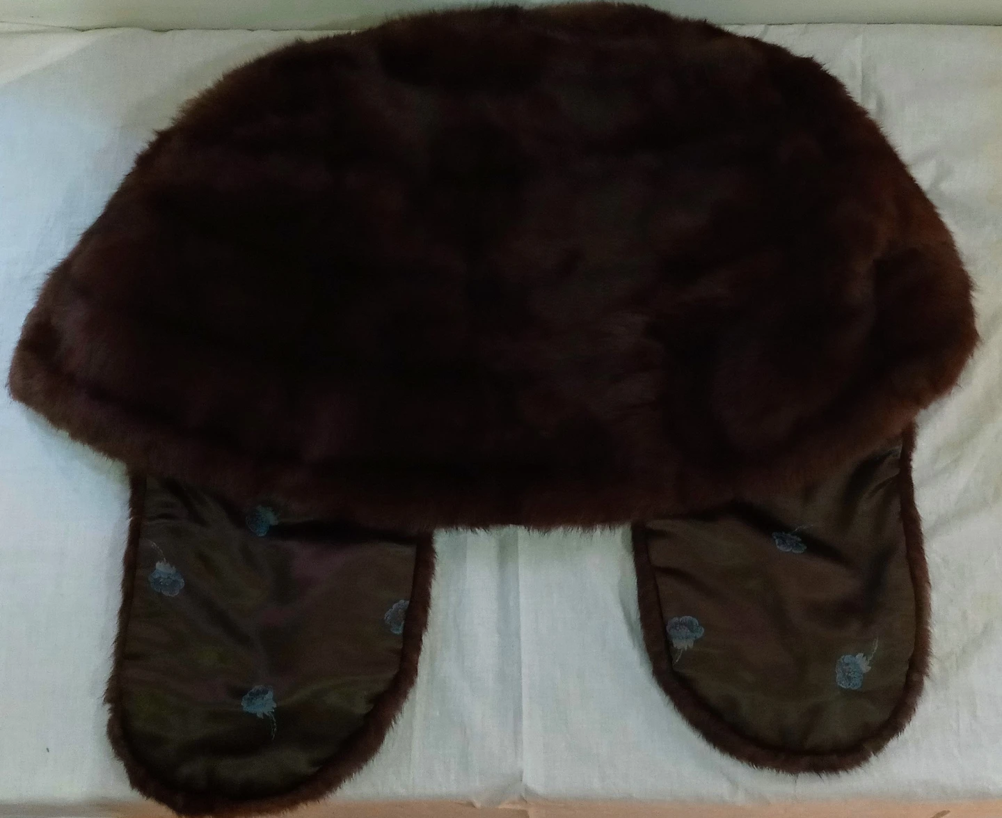 Elizabeth Taylor Brown Mink Fur Stole Capelet - photo 2