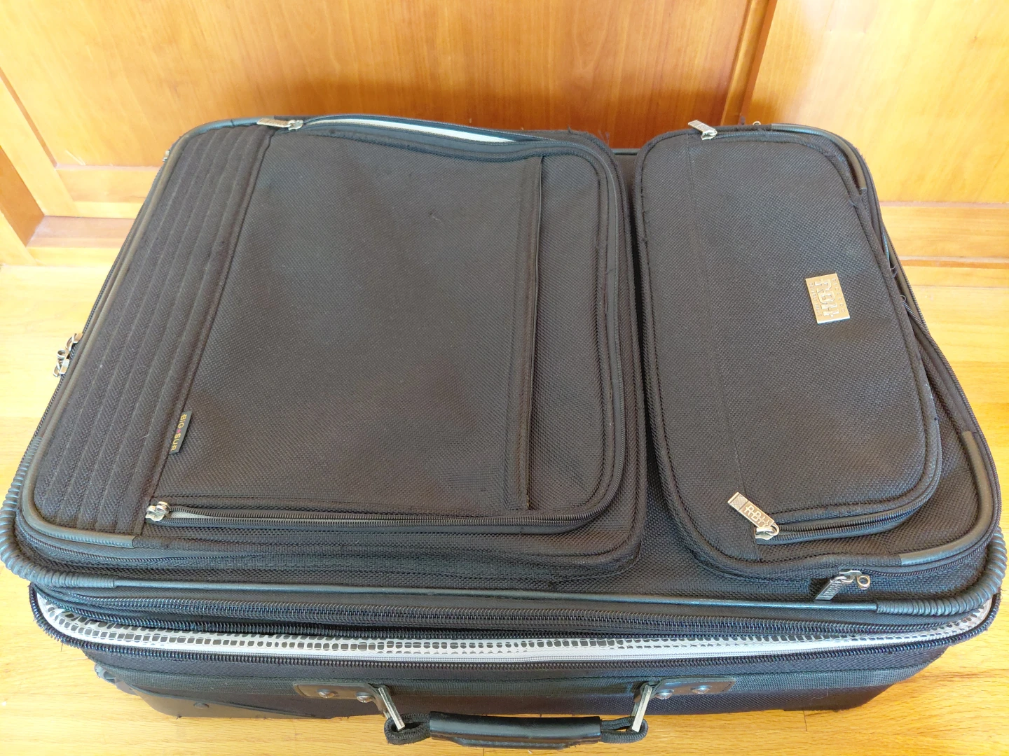 Black Rolling Luggage Suitcase - photo 4