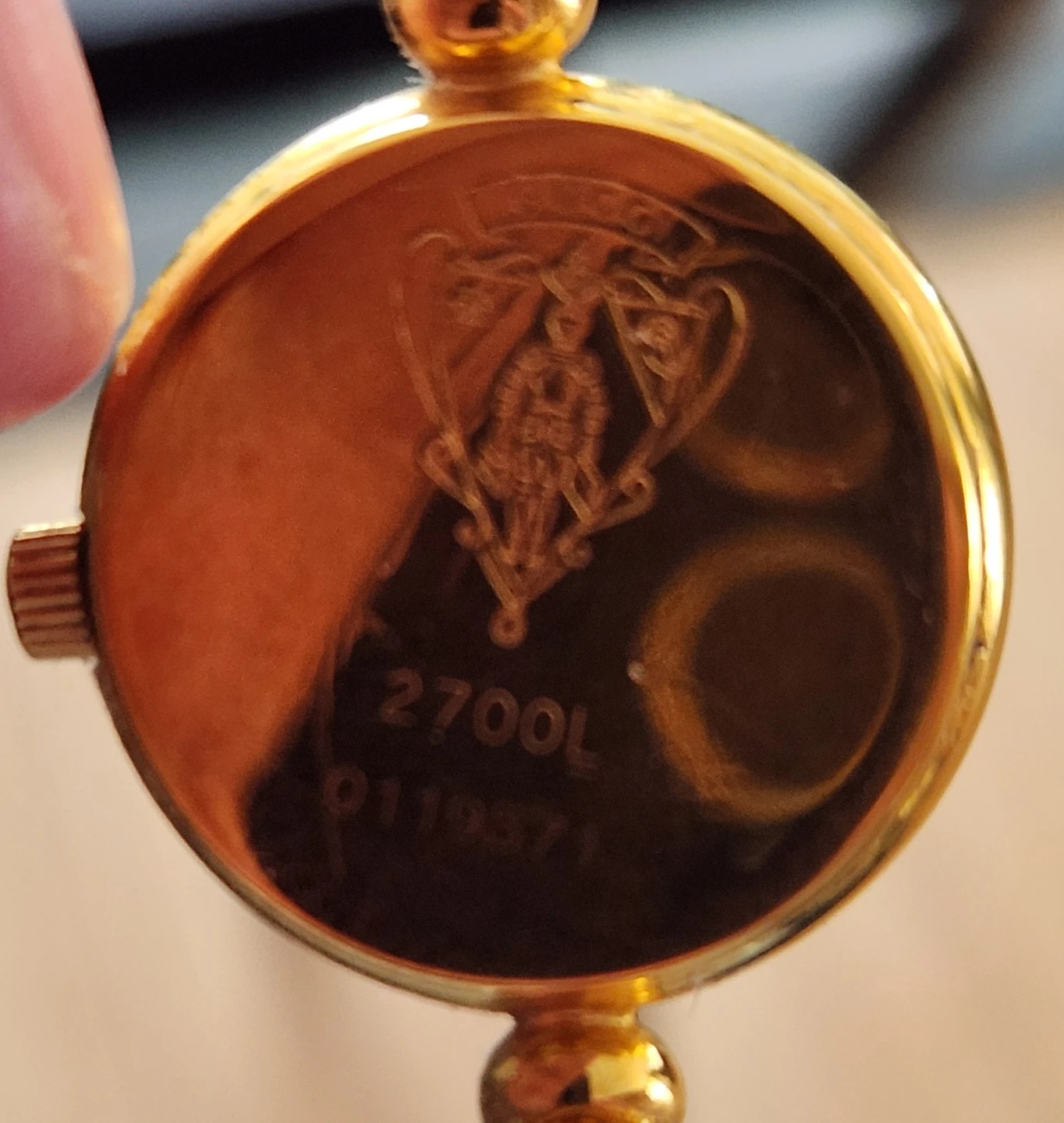 Gucci 2700L Swiss Made Bangle Watch - photo 3