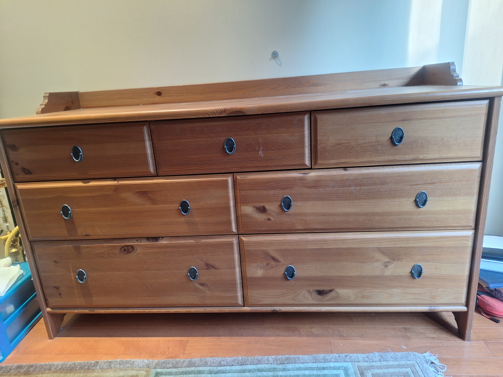 Pine Dresser with 7 Drawers - photo 2