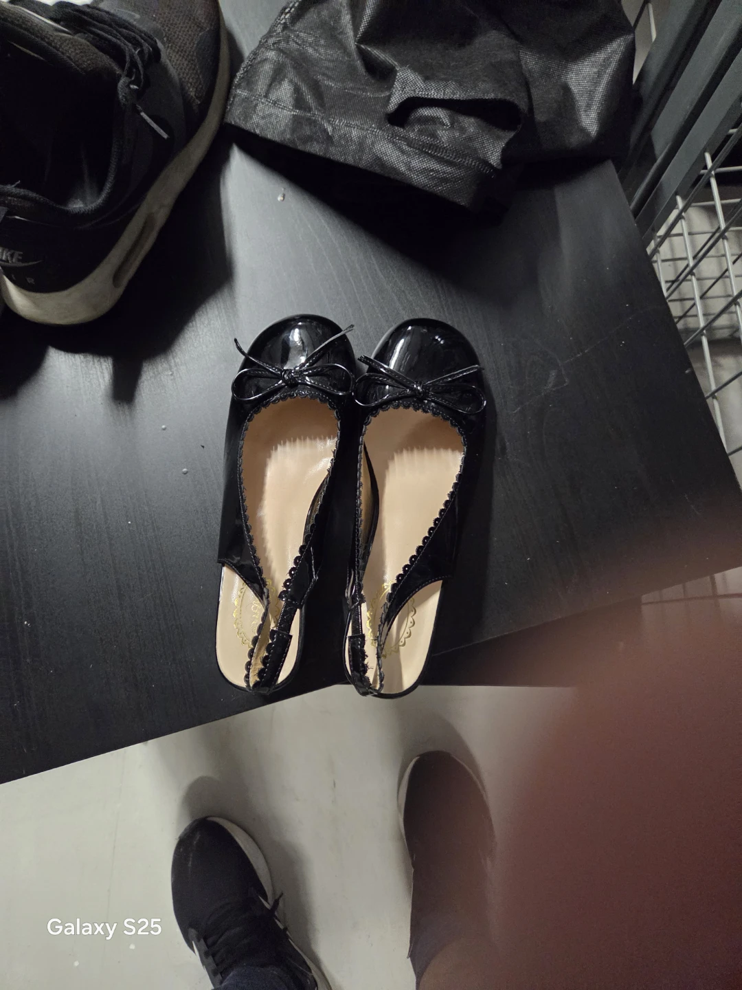 Women's Black Slingback Ballet Flats - photo 4