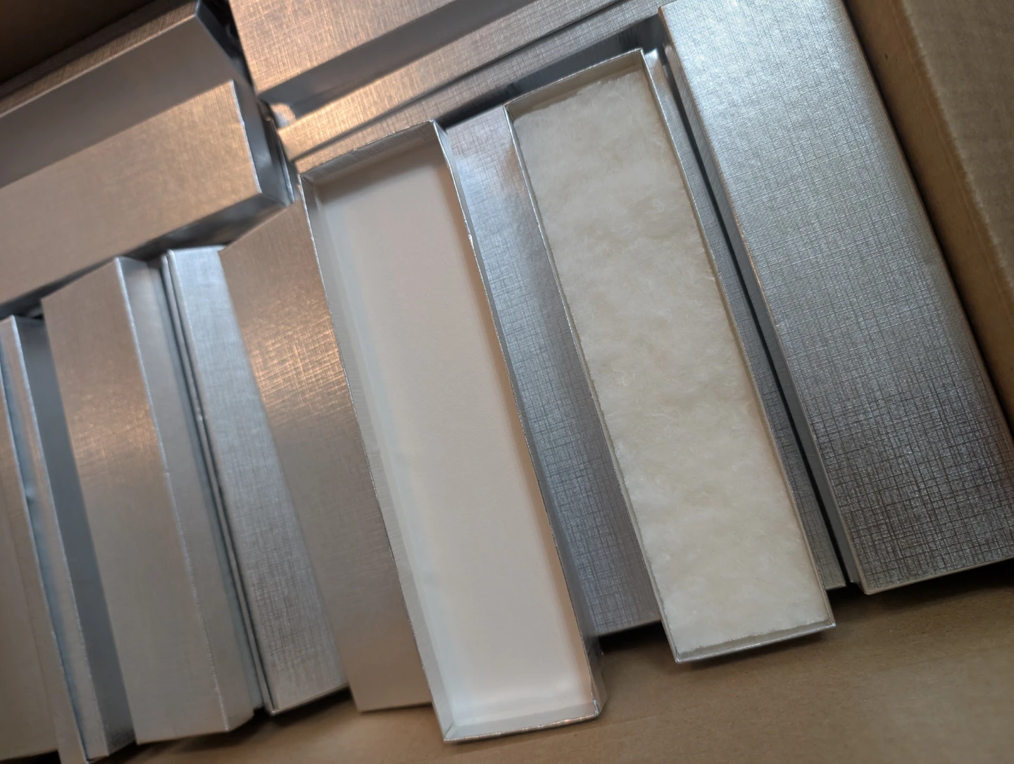 Brand NEW 40 Silver Gift Boxes - photo 3