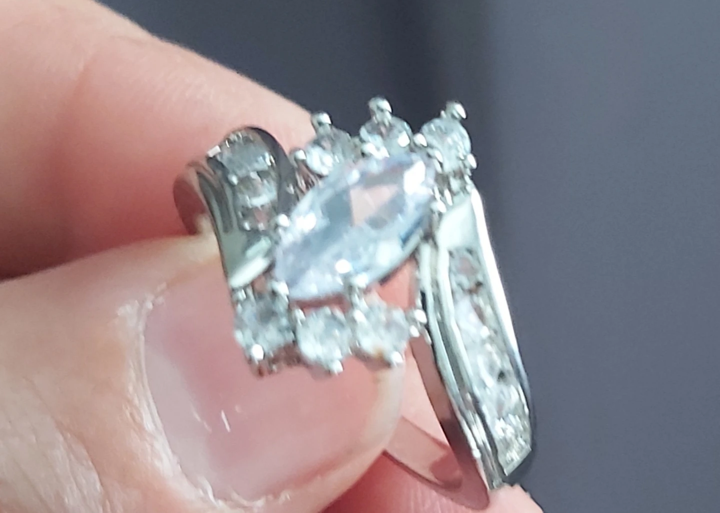 Sparkly Marquise Cut Ring silver