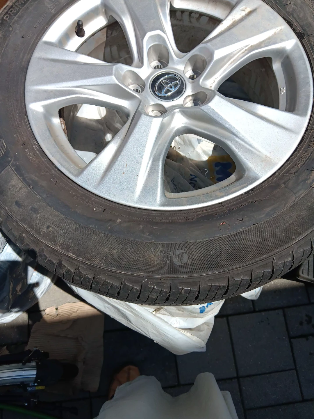 Toyota Tire with Rim - photo 2