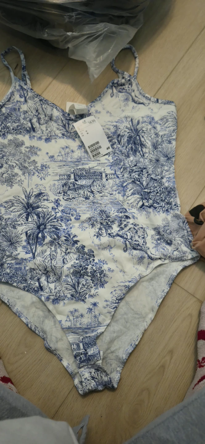 H&M Women's Bodysuit Size M - Blue and White Toile Print