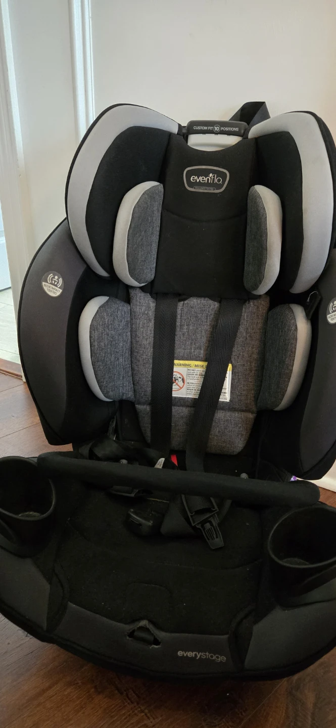 Evenflo EveryStage DLX All-in-One Car Seat - photo 4