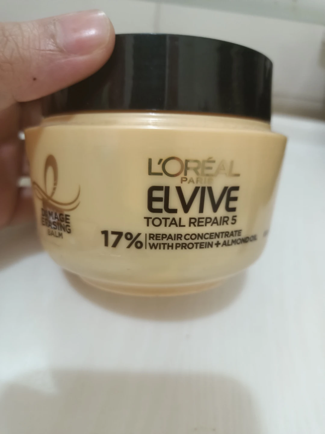 L'Oréal Elvive Total Repair 5 Damage Erasing Balm⚽