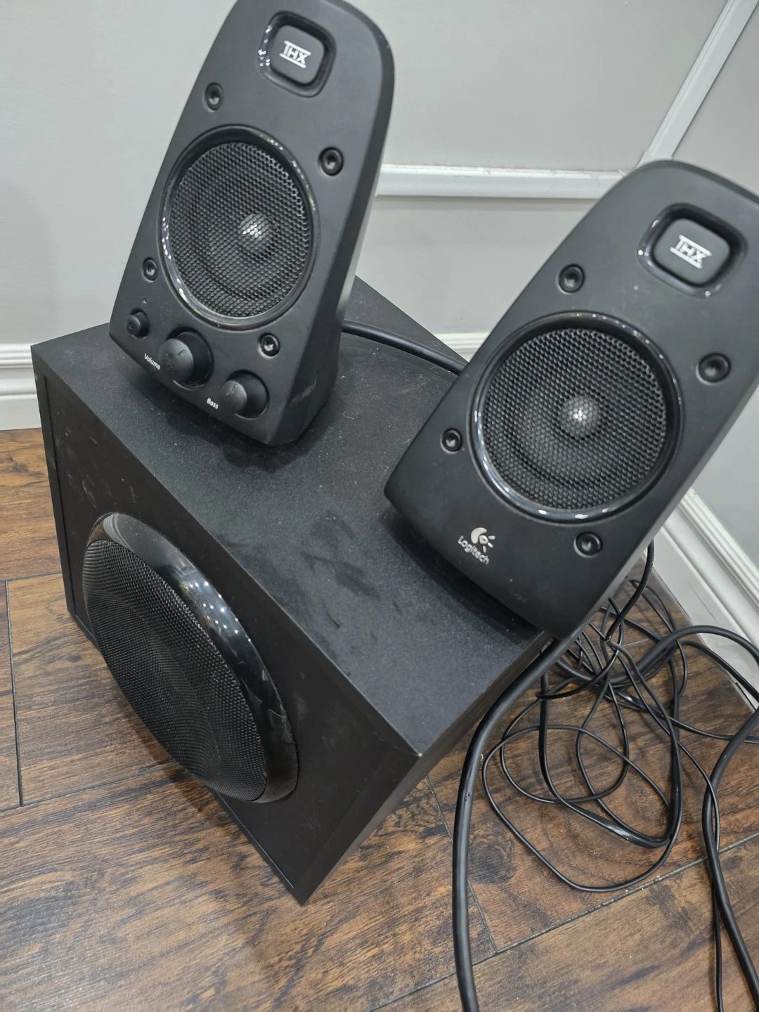 Logitech Speaker System Z623 with THX