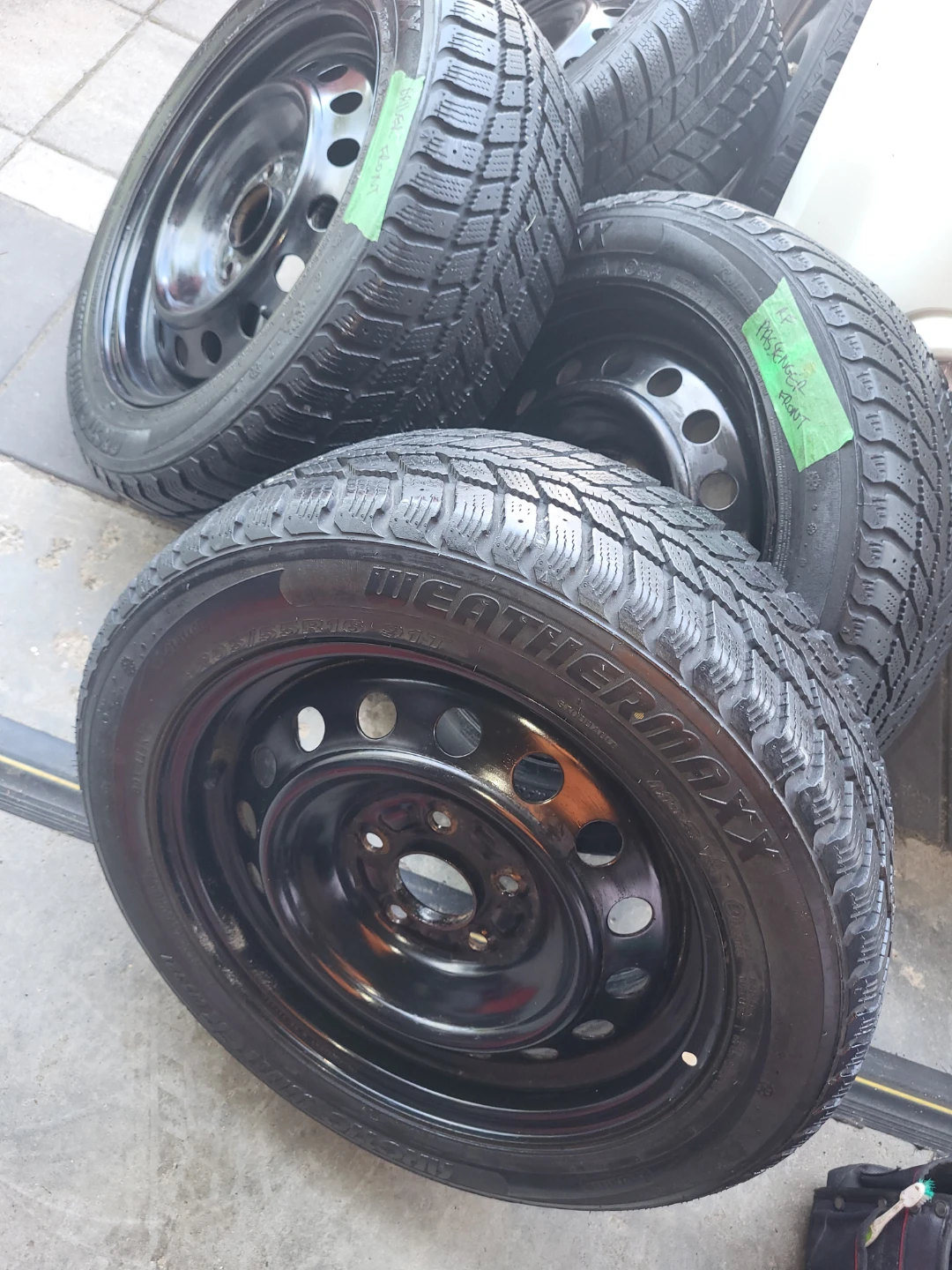 Four winter tires on rims excellent condition - photo 3