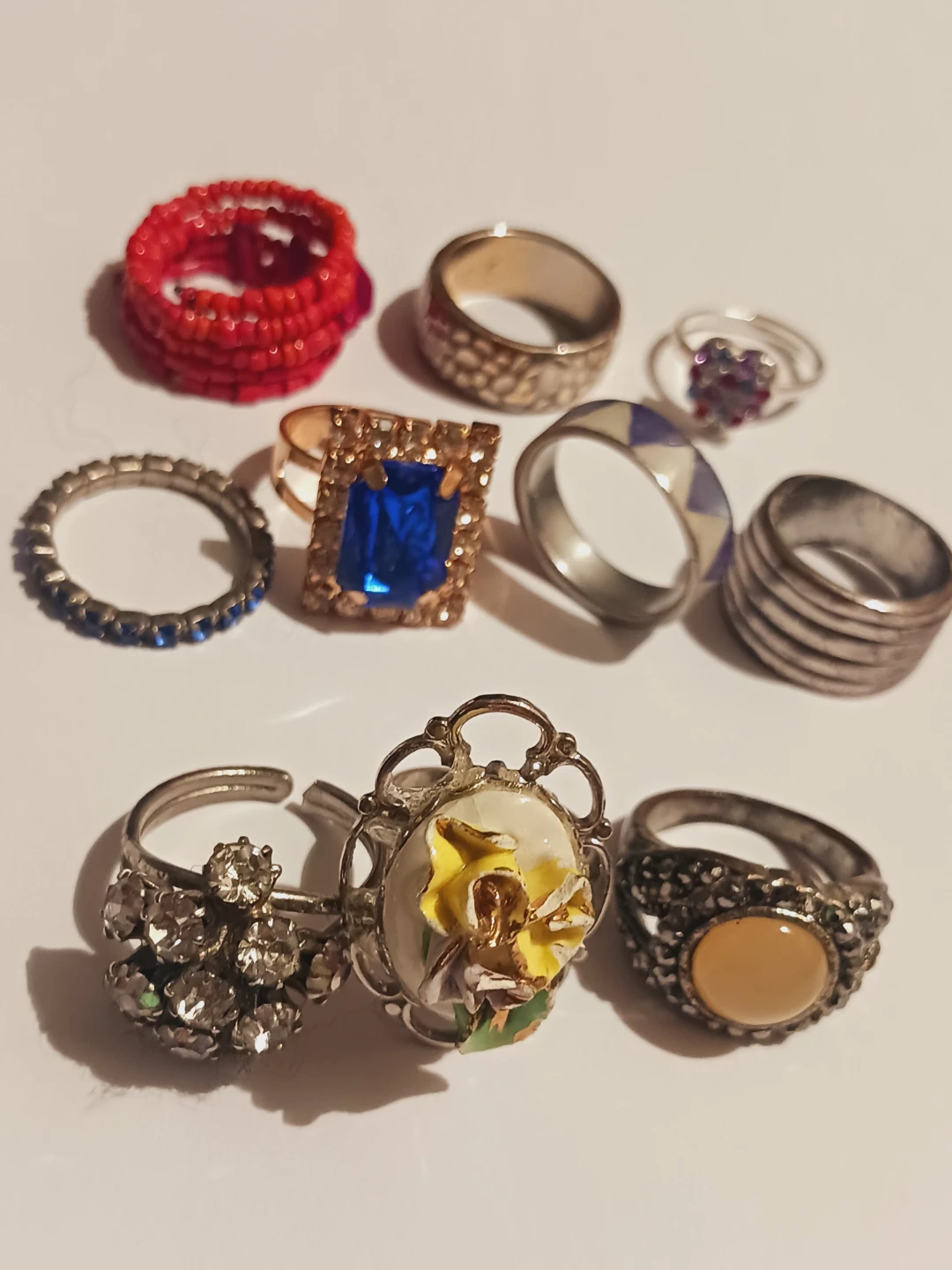 Lot of 10 assorted costume jewelry rings - photo 4