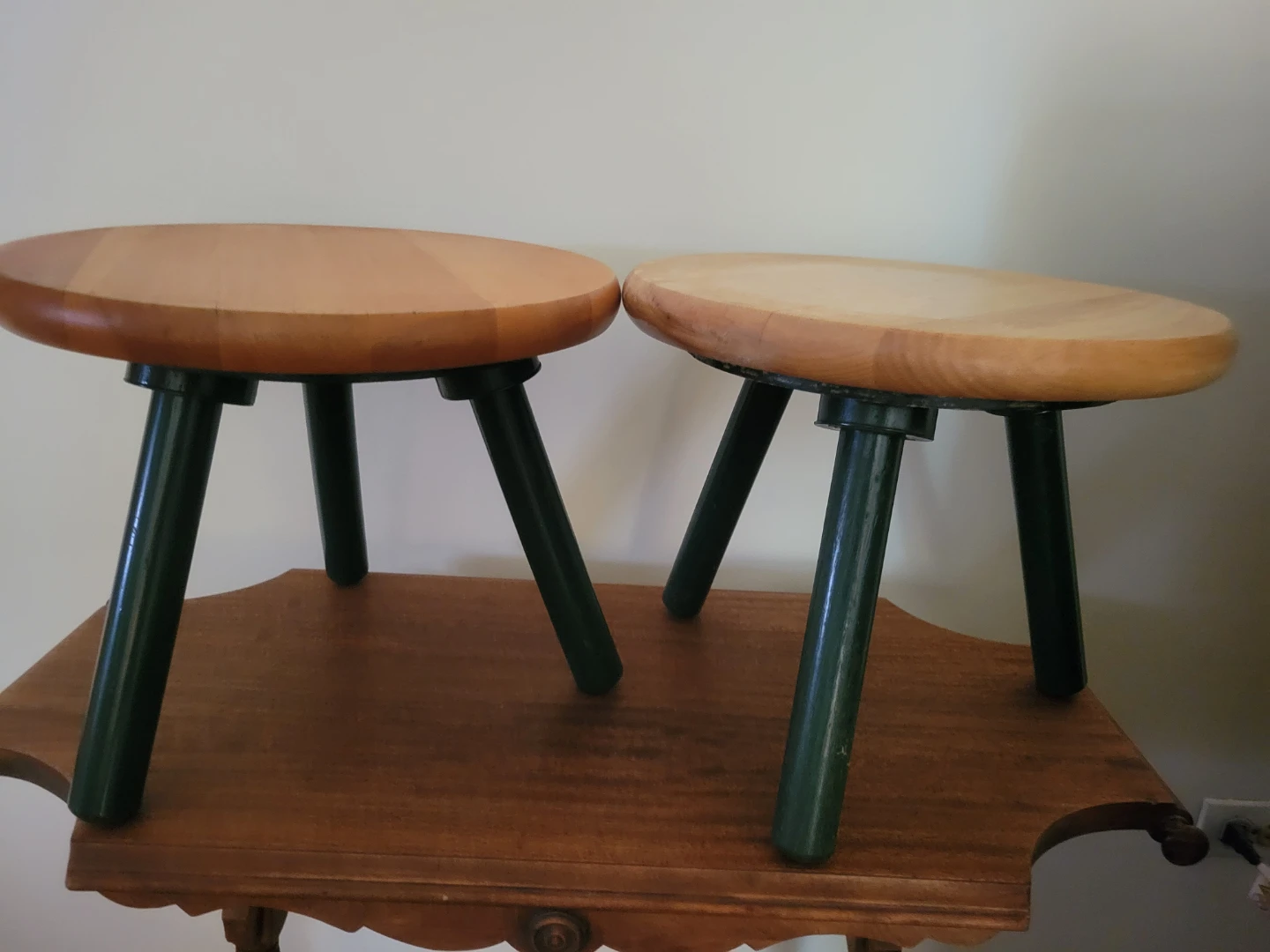 Pair of Wooden Stool with Green Legs - photo 4