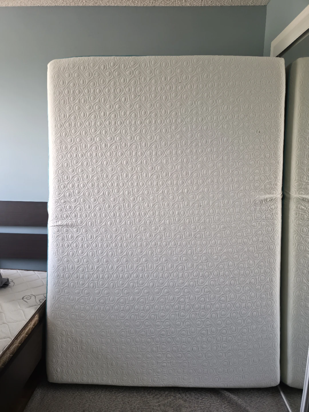 Mattress and box to collect free - photo 3