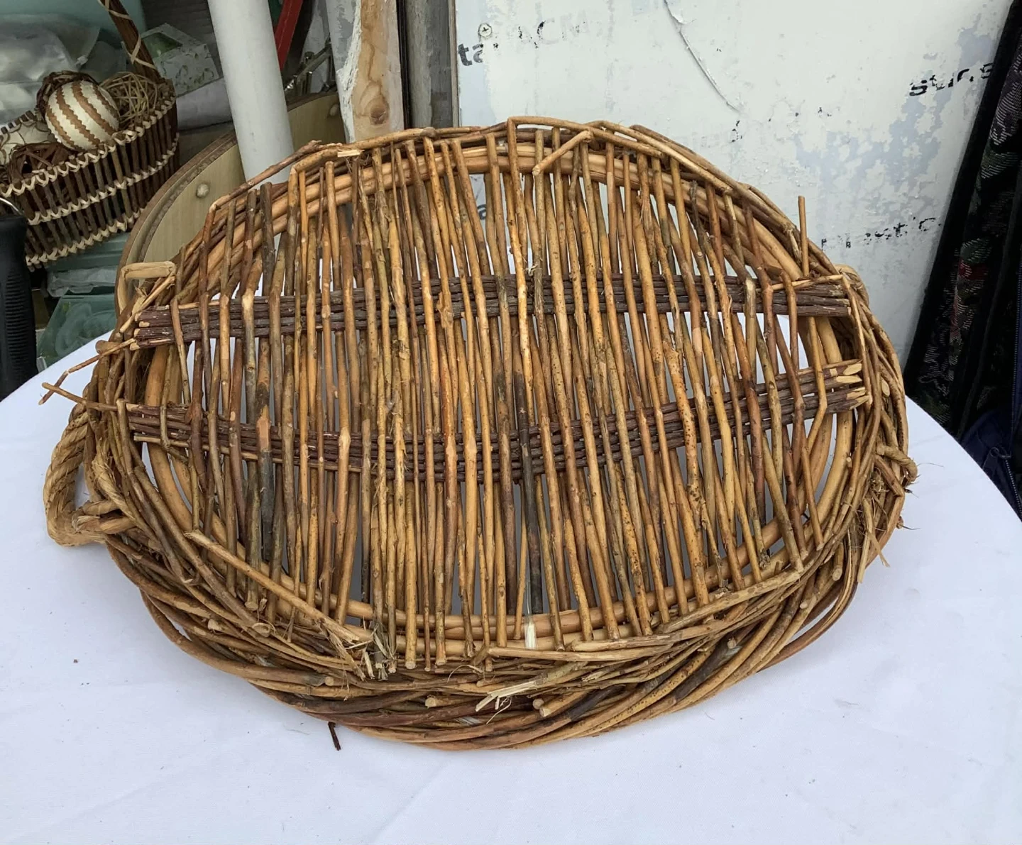 ⚽ Excellent condition, Wicker Tray with Handles - photo 3