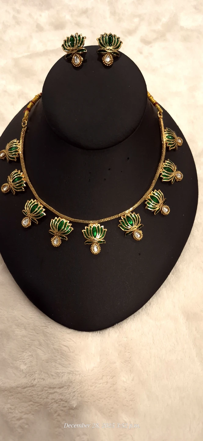 Lotus Flower Necklace and Earring Set - photo 3