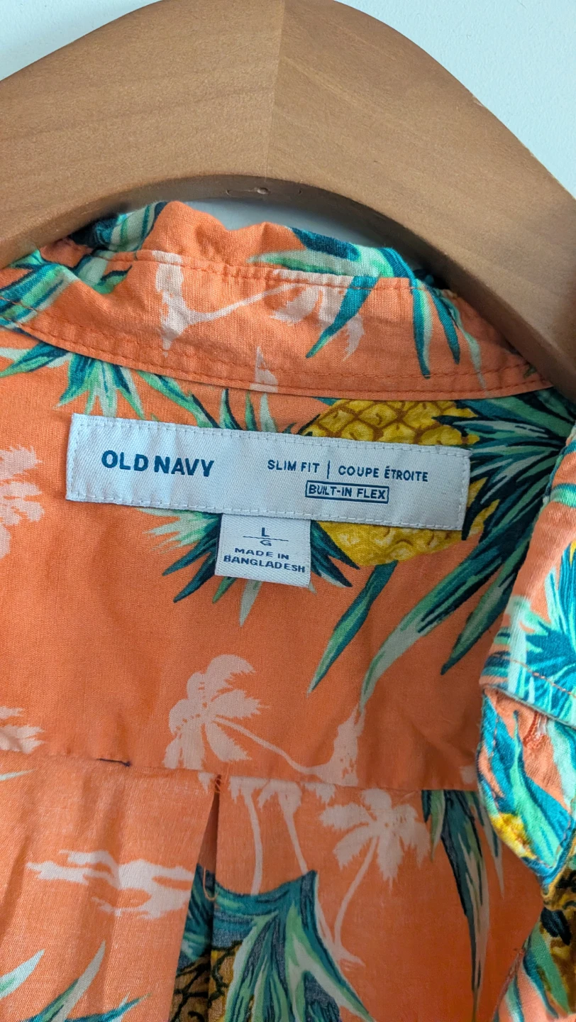 Button-Up Hawaiian Shirt - photo 2