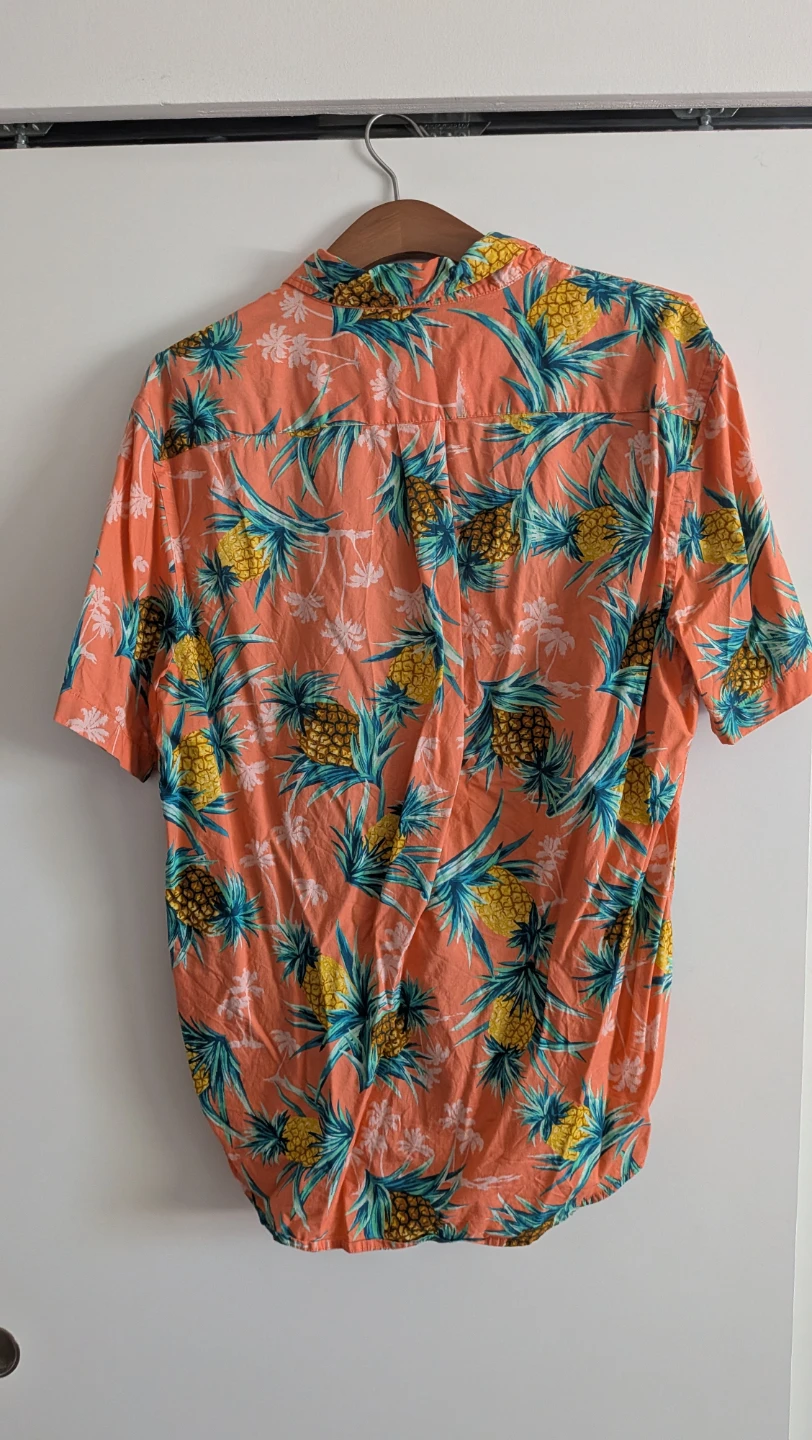Button-Up Hawaiian Shirt - photo 3