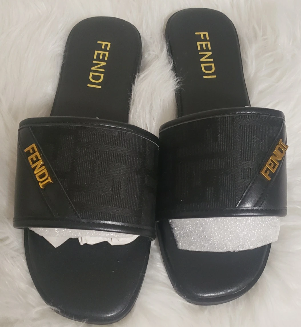 Brand new Fendi Black Slides - Size 36