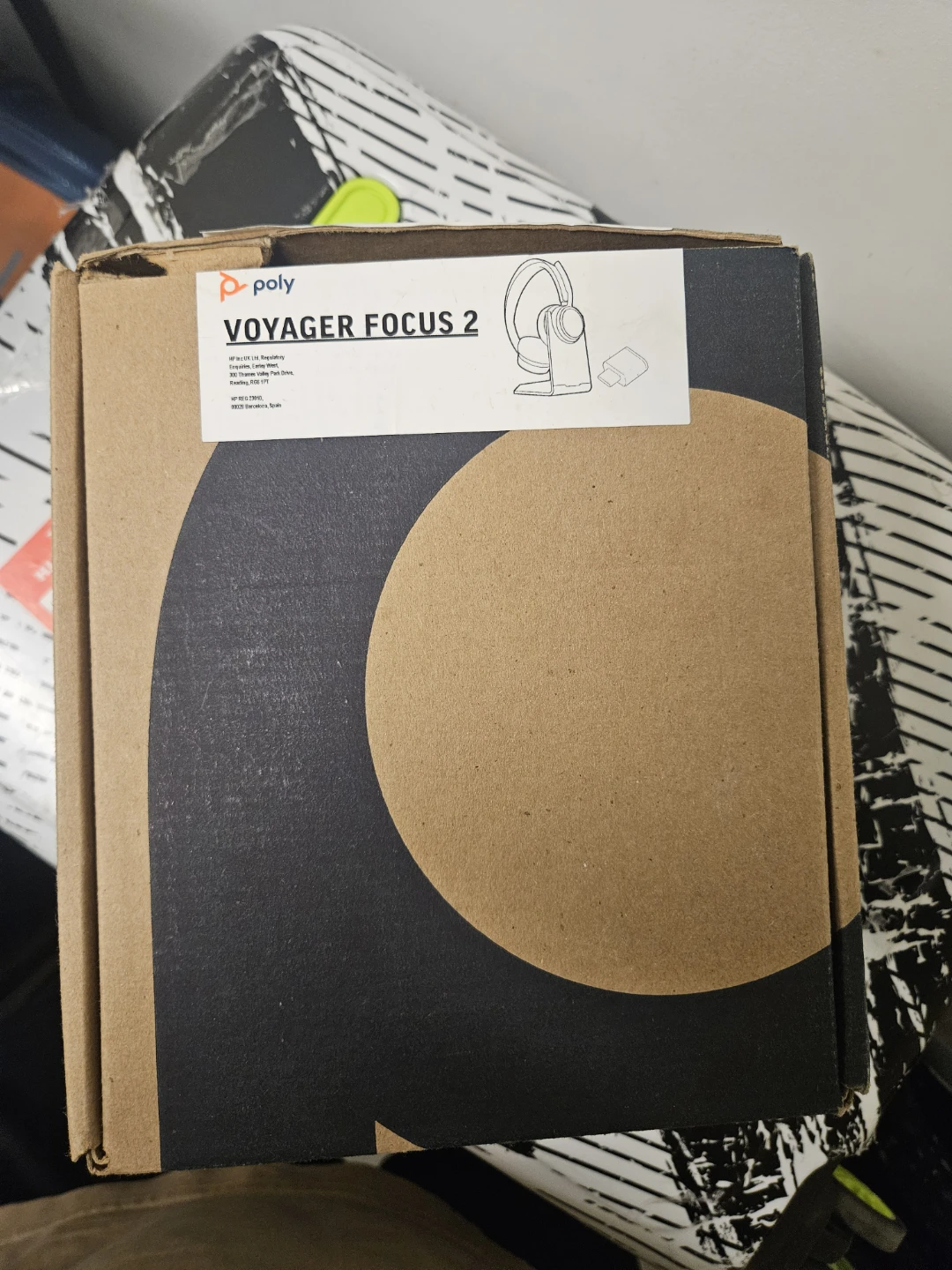 Poly Voyager Focus 2 Headset with Case - photo 2