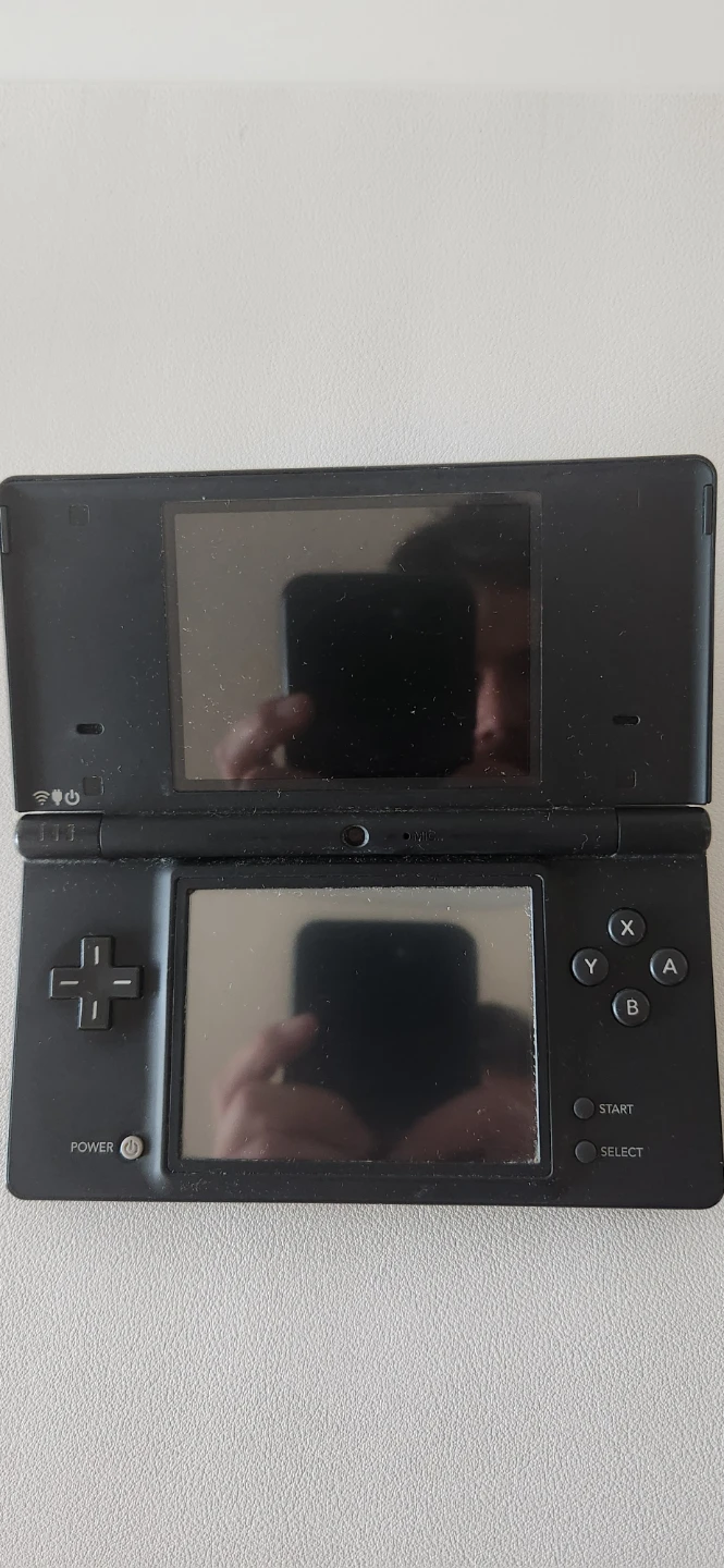 Nintendo DSi Console - photo 3