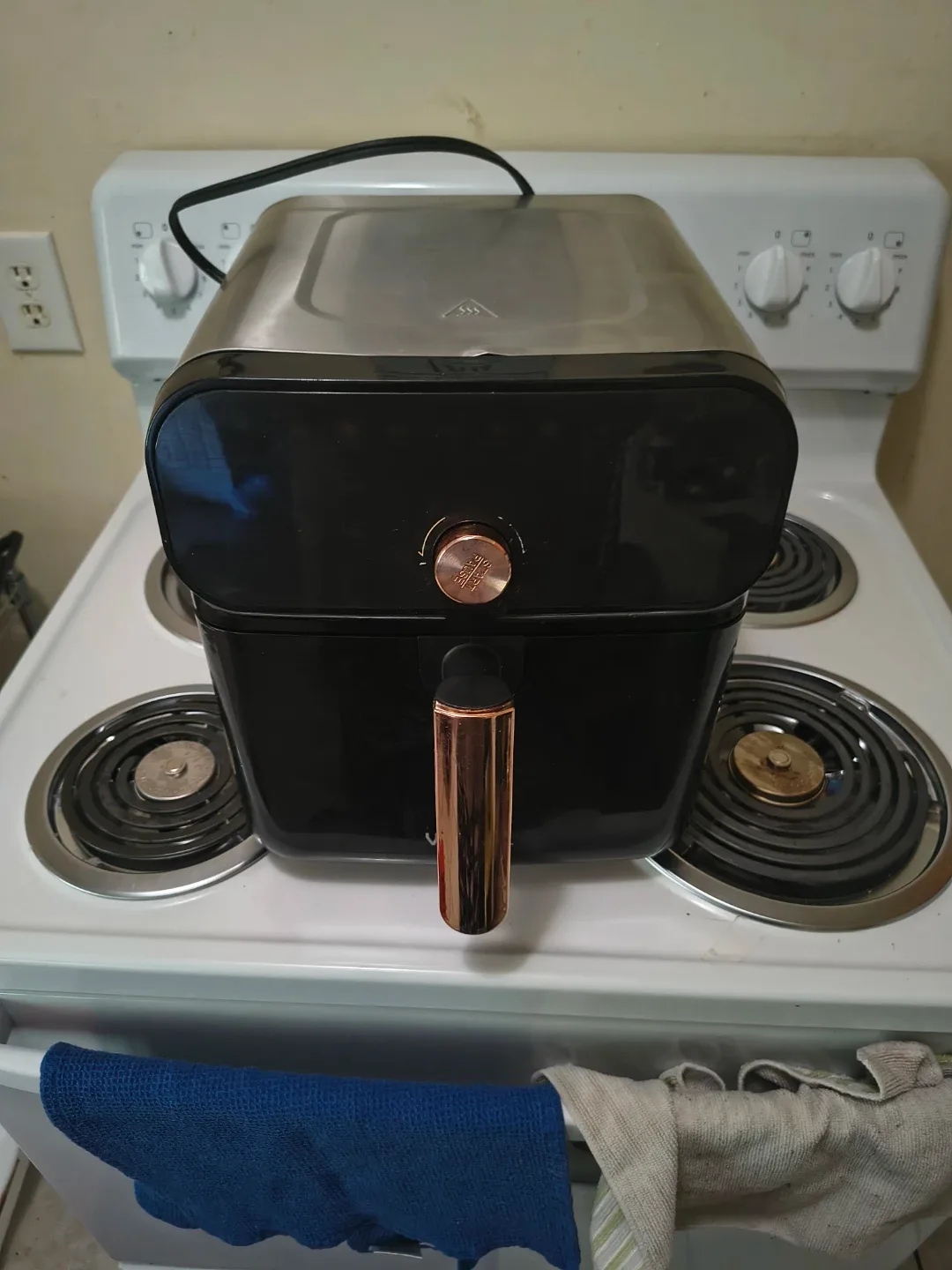 Black Air Fryer with Copper Handle - photo 3