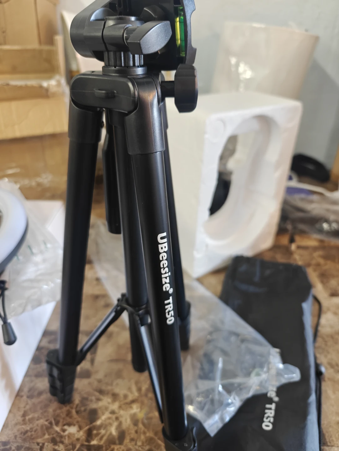 UBeesize TR50 Ring Light with Tripod - photo 2