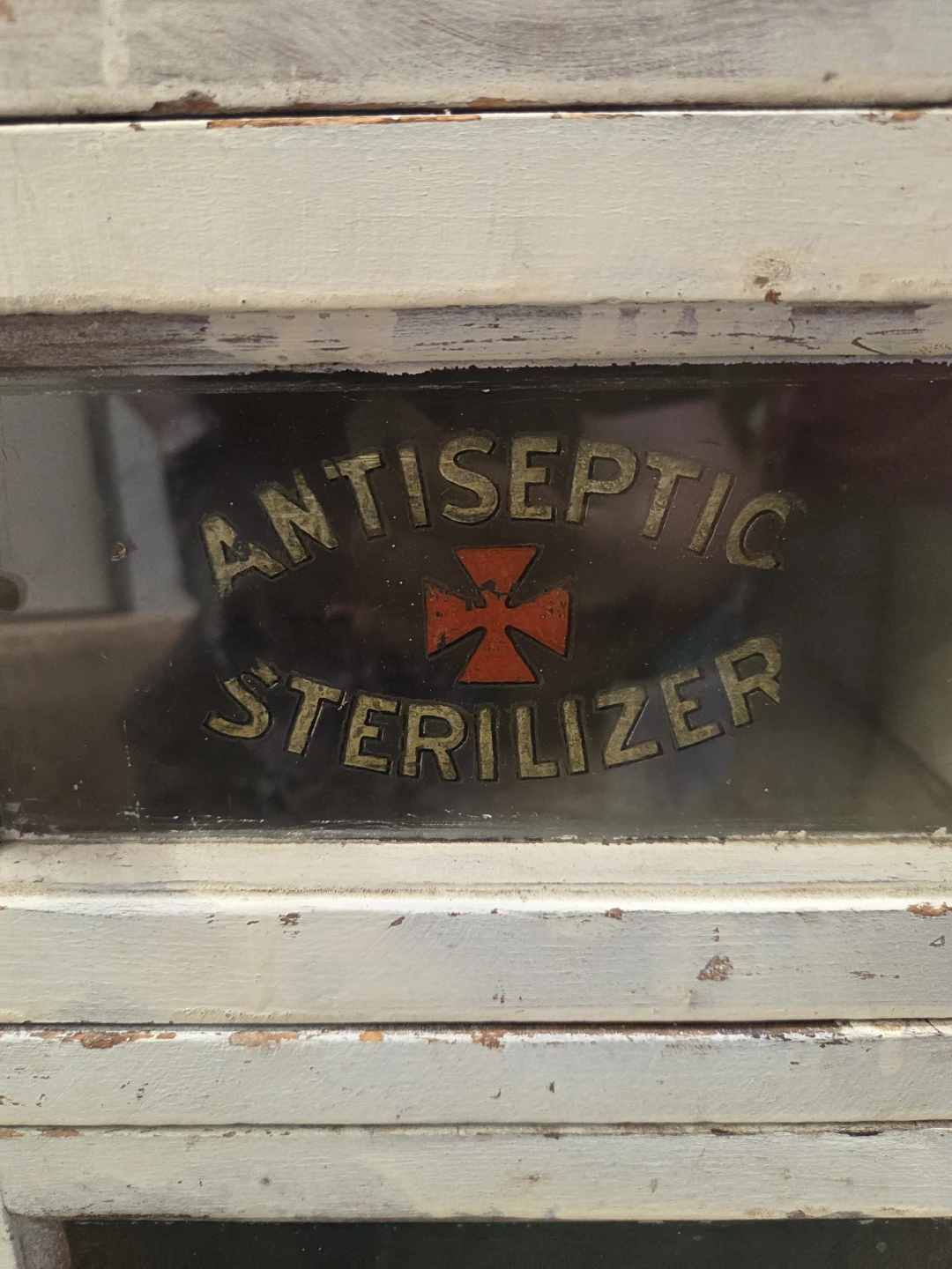 Antique Antiseptic Sterilizer Cabinet - photo 2