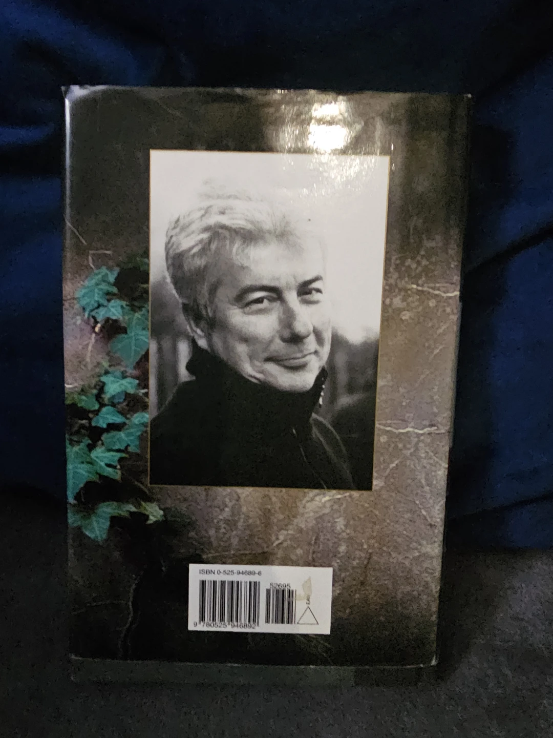 Hornet Flight by Ken Follett Hardcover Book - photo 3